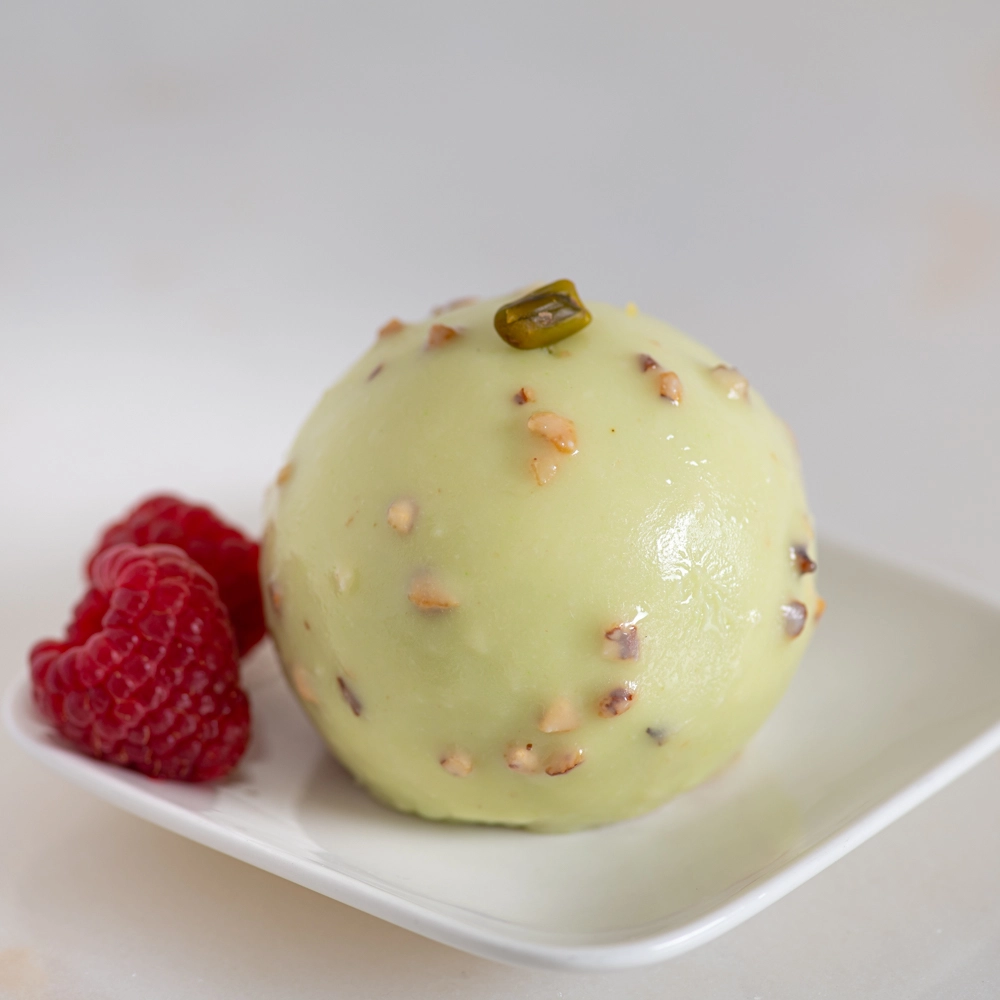 Velours pistache framboises